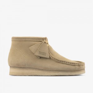 Light Brown Clarks Wallabee Men Boots | 4867SNCTD