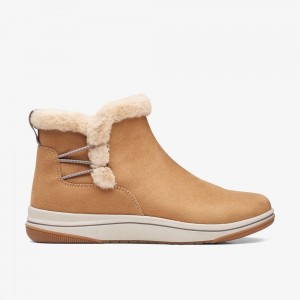 Tan Clarks Breeze Fur Women Boots | 0167KIDJY