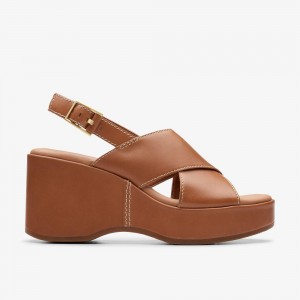 Tan Leather Clarks Manon Wish Women Sandals | 3508BWFHL