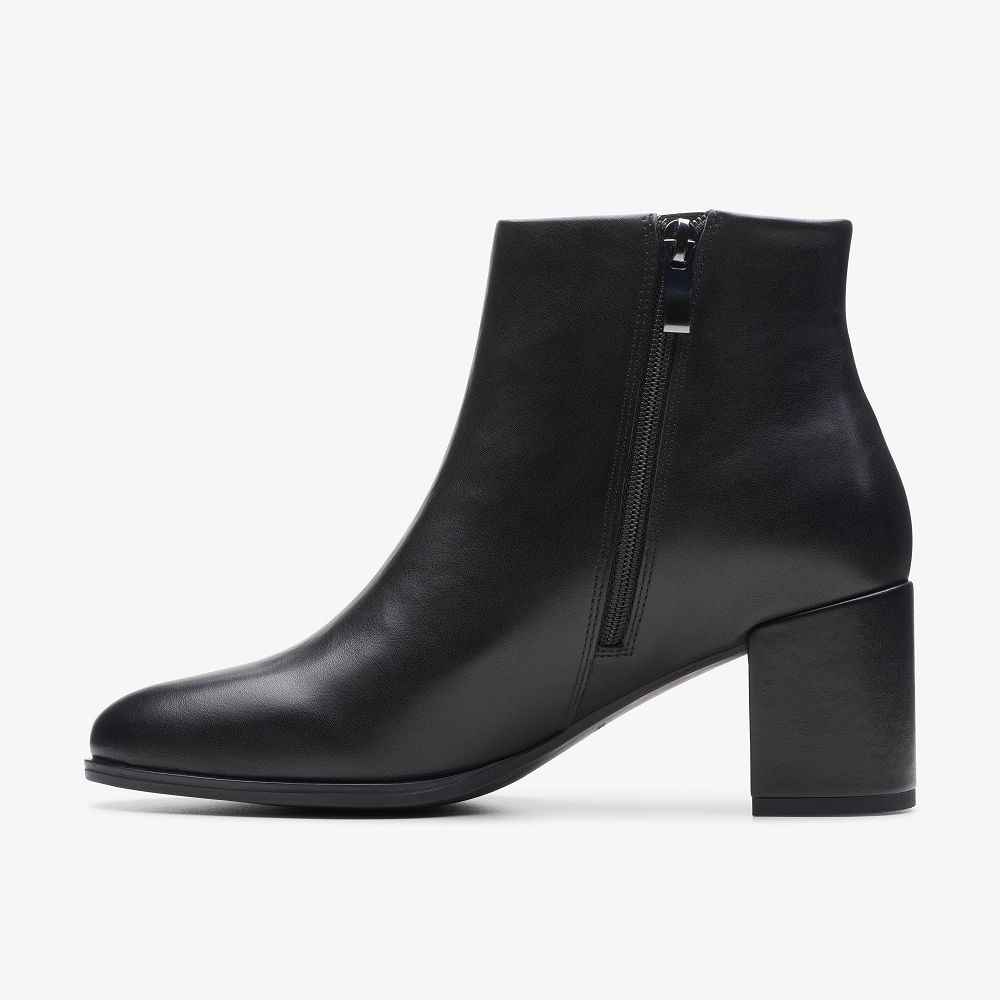 Black Leather Clarks Freva 55 Zip Women Boots | 5947IOEMC