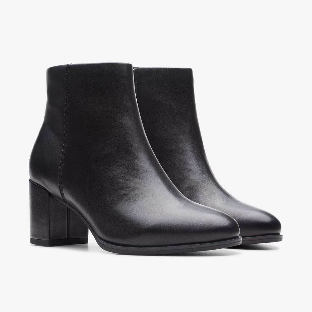 Black Leather Clarks Freva 55 Zip Women Boots | 5947IOEMC