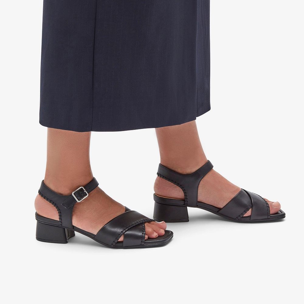 Black Leather Clarks Serina 35 Cross Women Sandals | 3580ORDCB