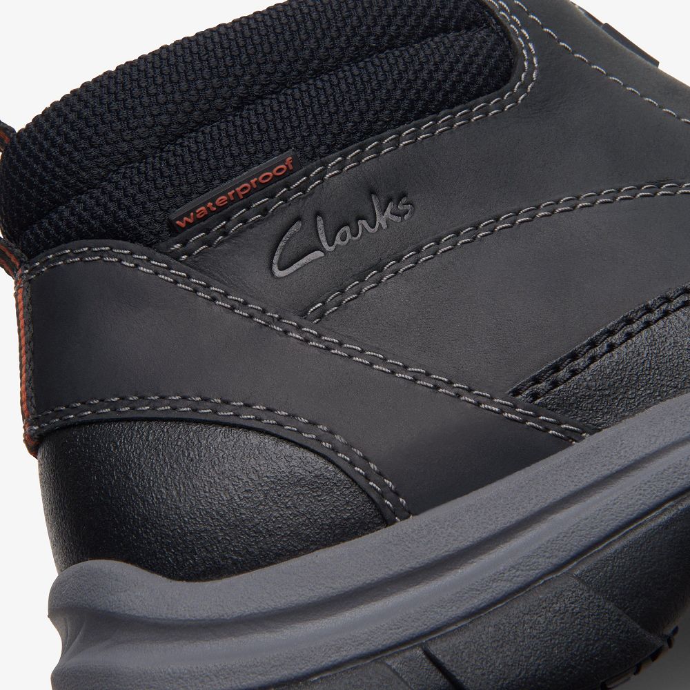 Black Leather Clarks Walpath Zip Men Boots | 5831XNAUG