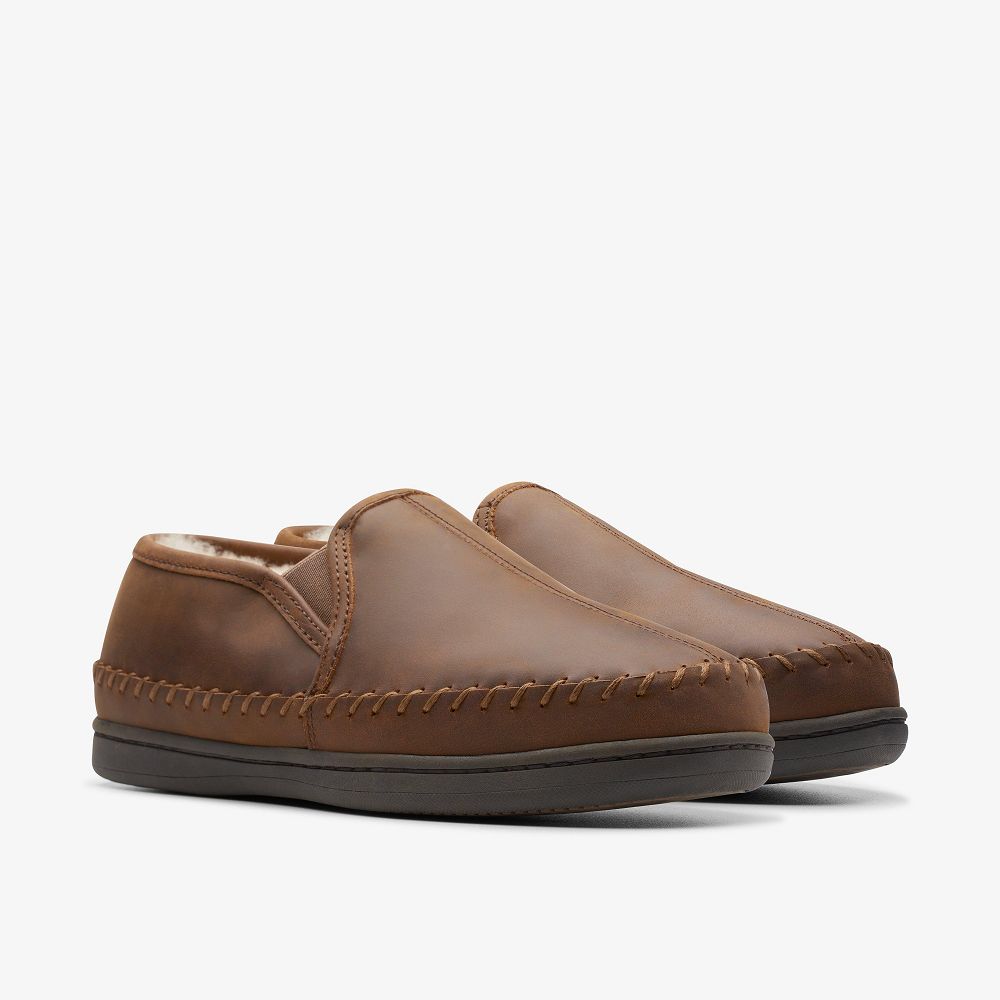 Brown Clarks Challen Rise Men Slippers | 0471HDGEO