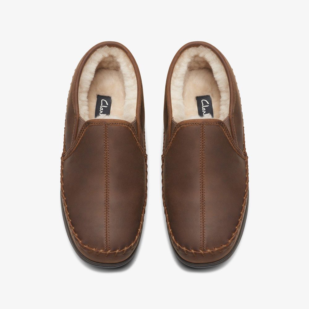 Brown Clarks Challen Rise Men Slippers | 0471HDGEO