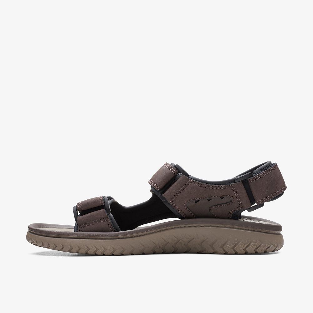 Brown Clarks Wesley Bay Men Sandals | 1276PHRVB