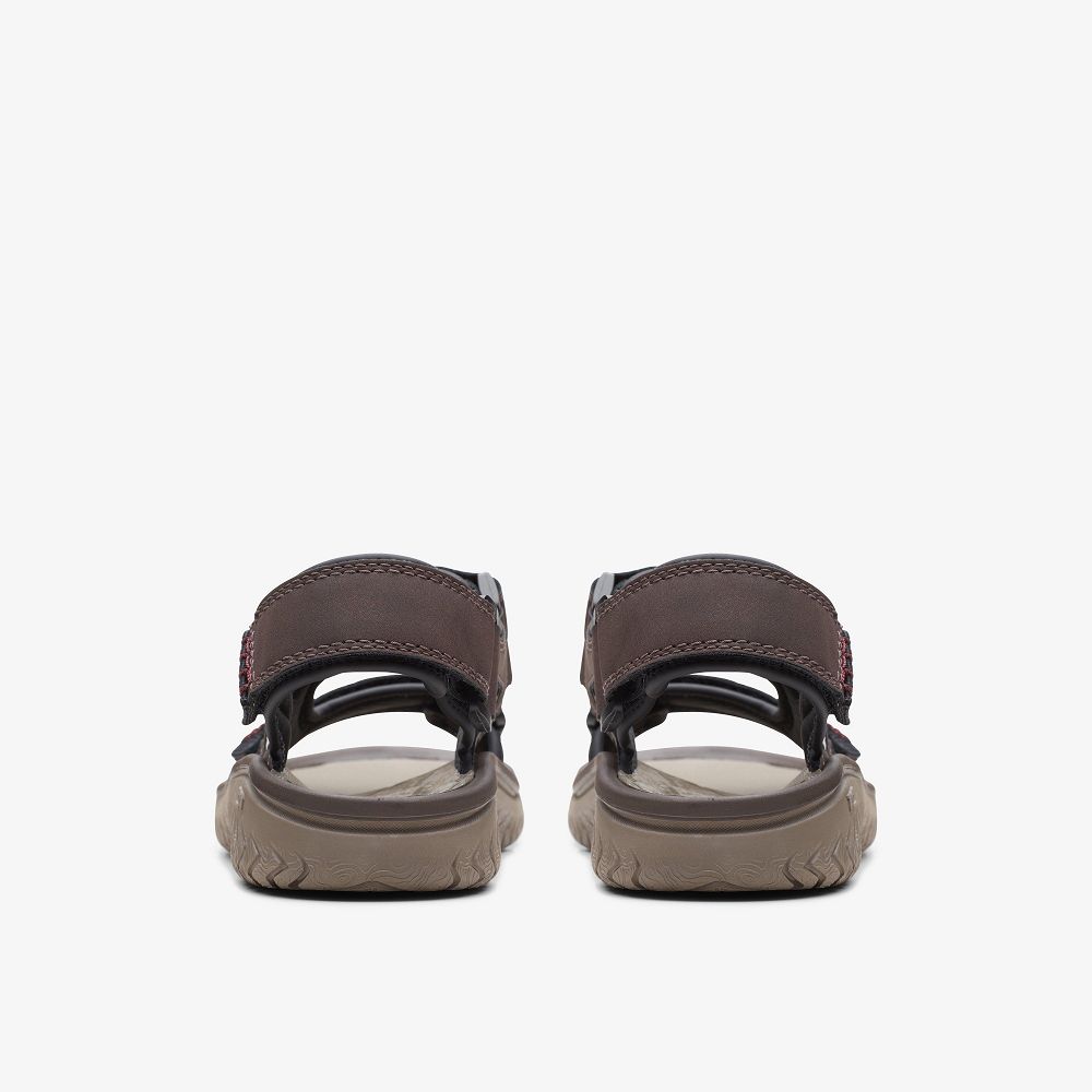 Brown Clarks Wesley Bay Men Sandals | 1276PHRVB