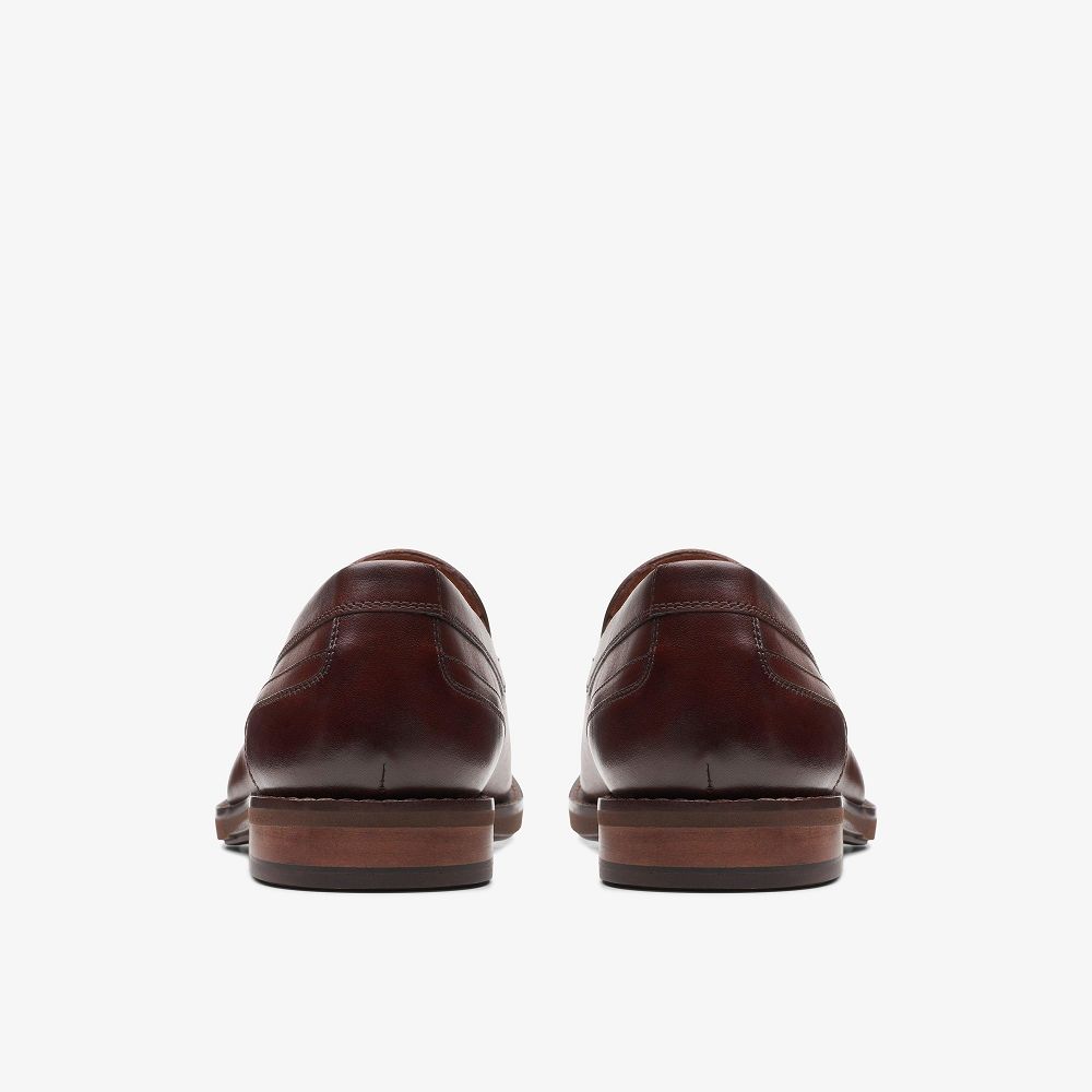 Brown Leather Clarks Un Hugh Step Men Loafers | 5643LUWPD