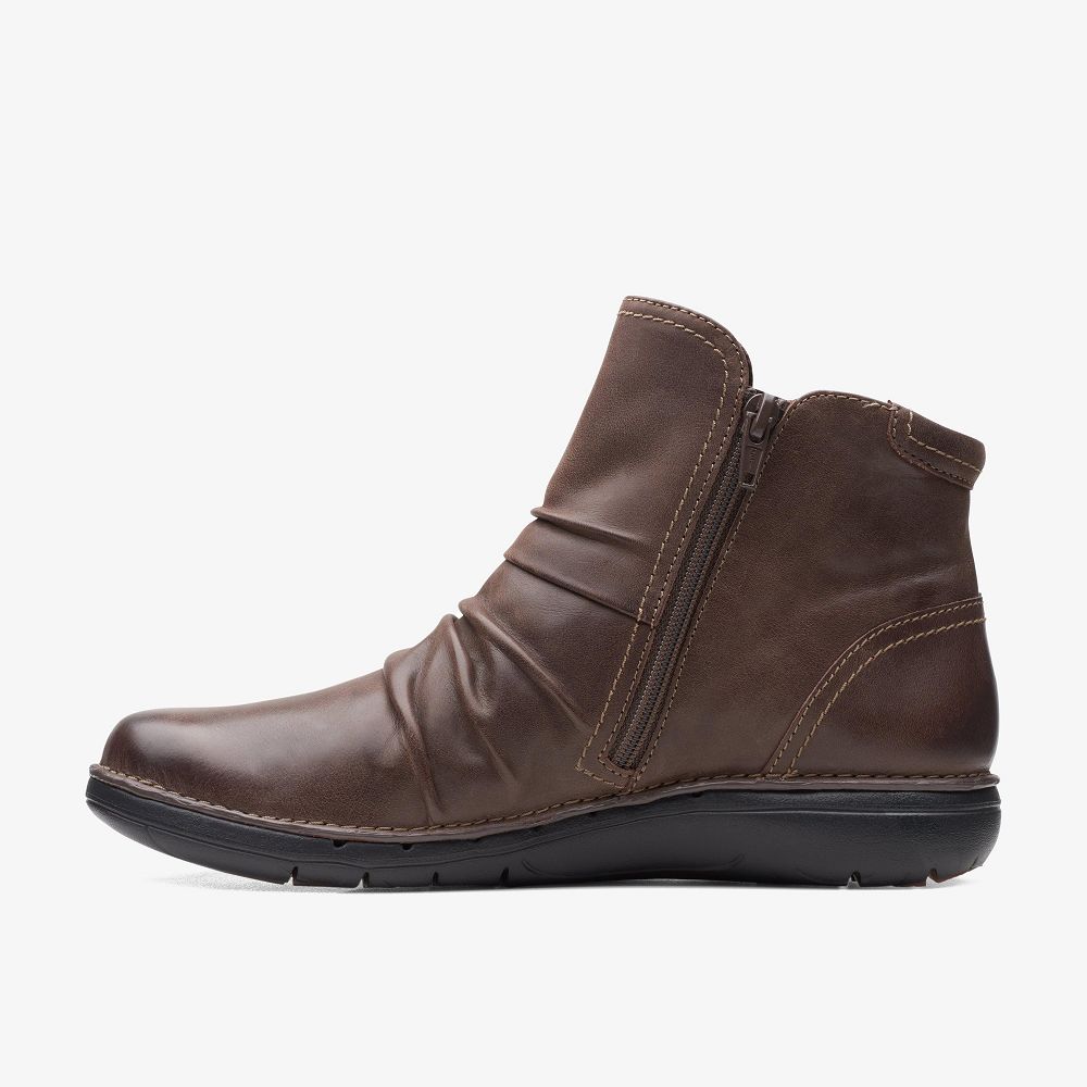 Dark Brown Clarks Un Loop Top Women Boots | 9085TCZWU