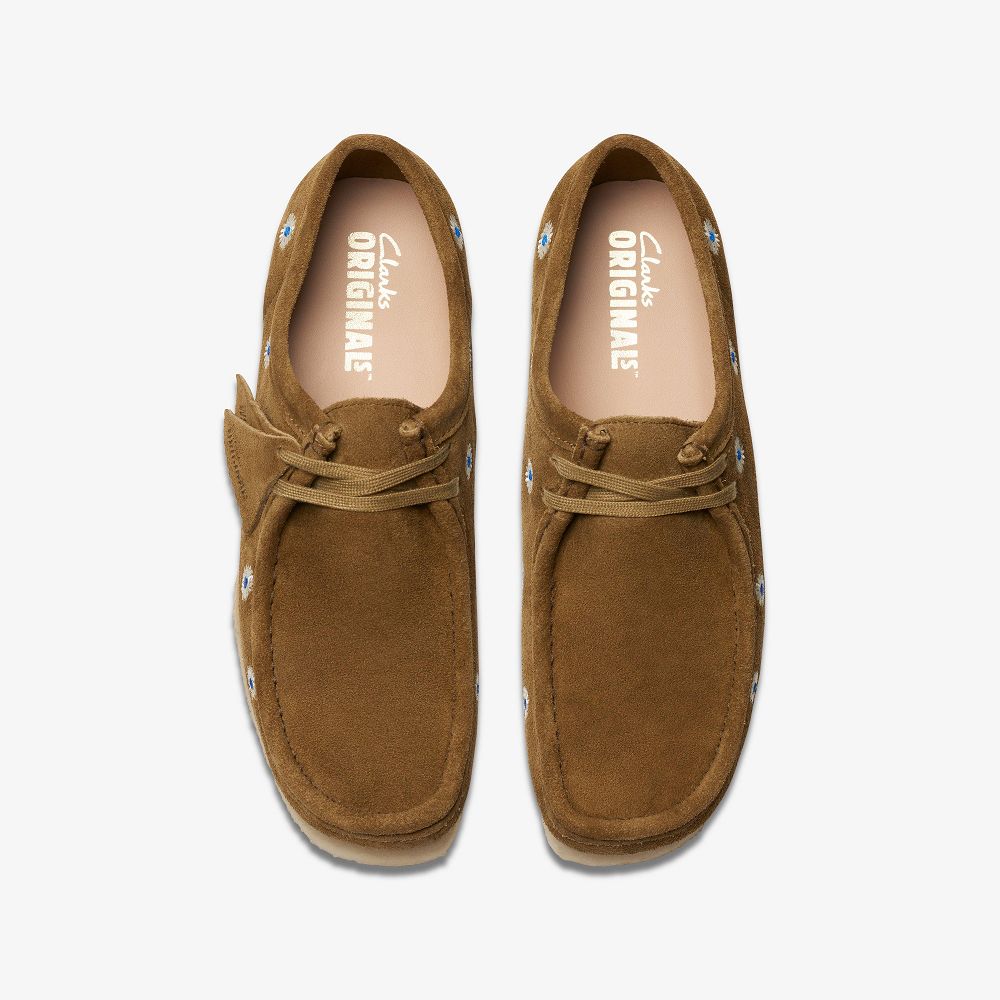 Dark Olive Embroidery Clarks Wallabee Men Loafers | 1657USEDM