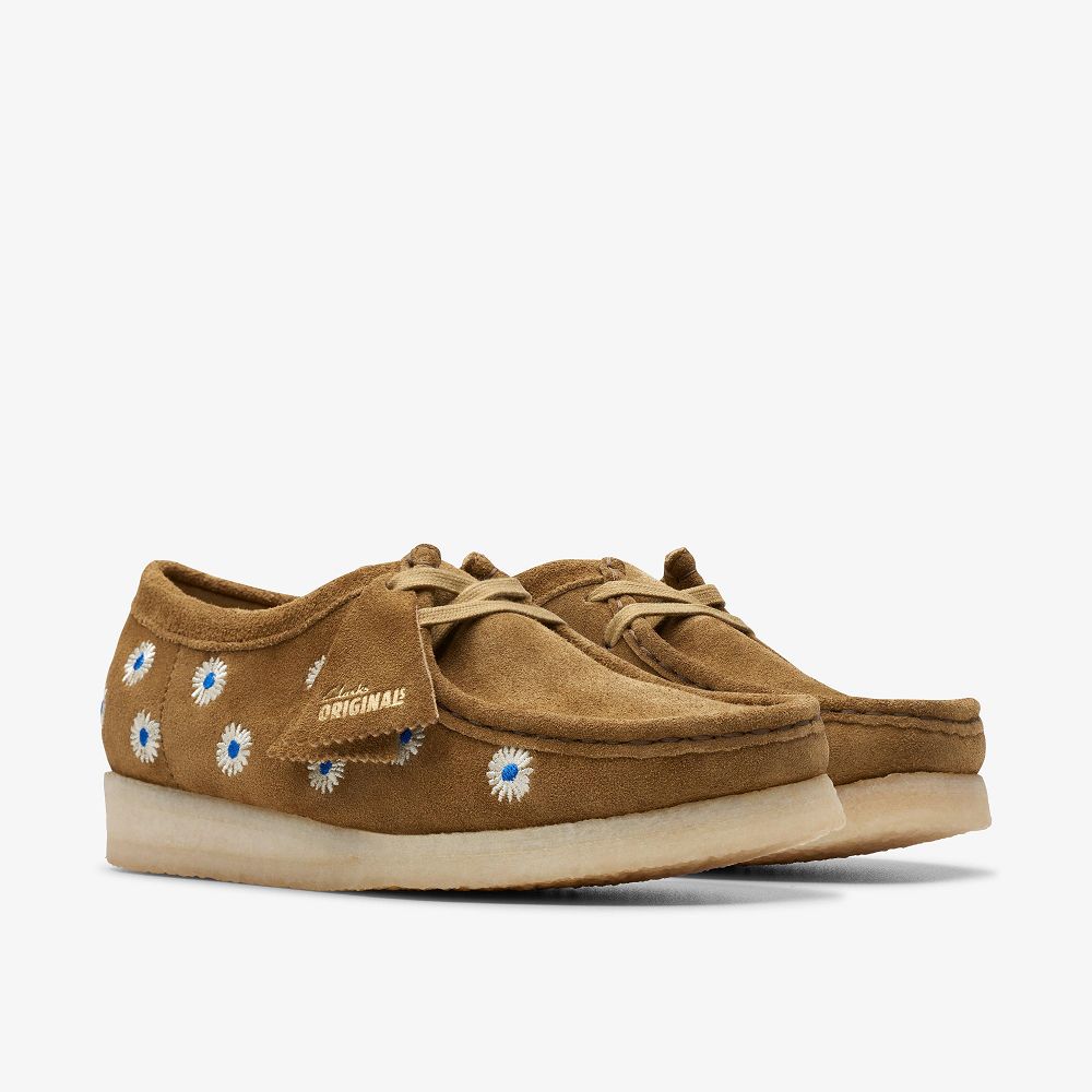 Dark Olive Embroidery Clarks Wallabee Women Loafers | 3287WRYTX