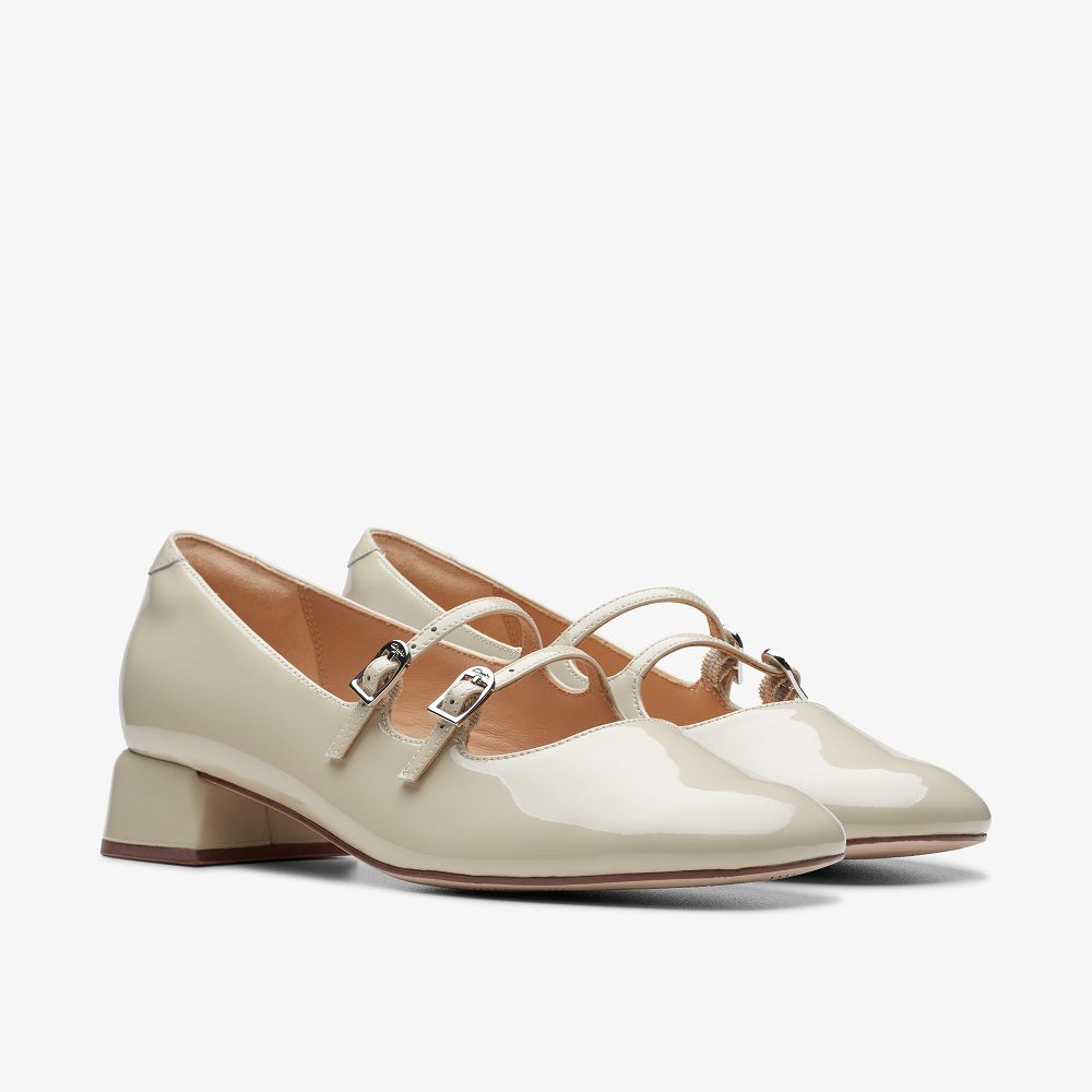 Ivory Patent Clarks Daiss 30 Shine Women Mary Janes | 7605XGECJ