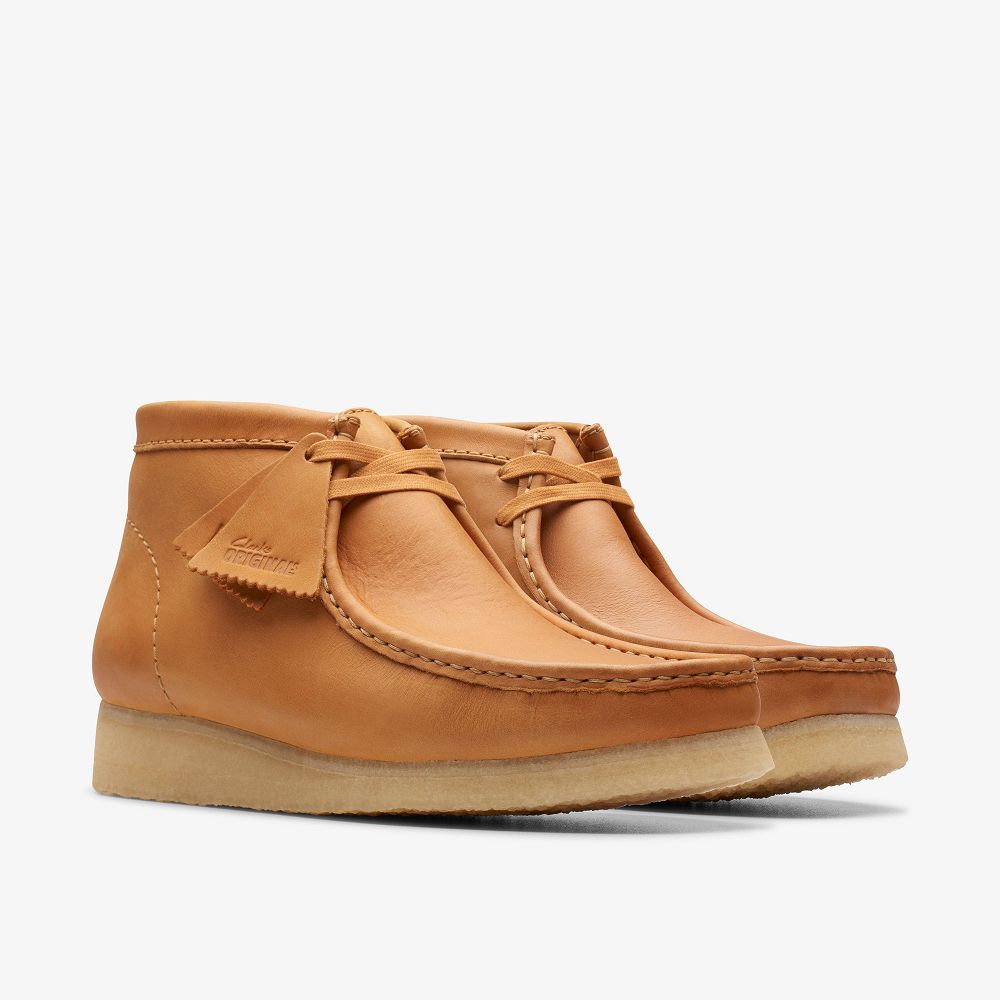 Mid Tan Leather Clarks Wallabee Men Boots | 8370SPEVC