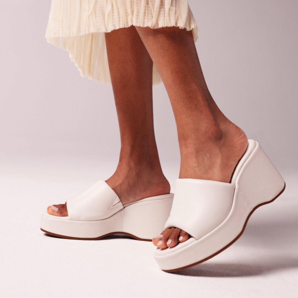 Off White Leather Clarks Manon Glide Women Sandals | 2748EDSTG