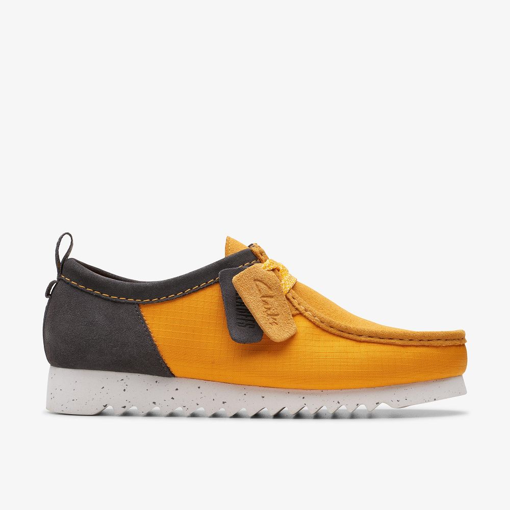 Orange Combination Clarks Wallabee FTRE Lo Men Moccasins | 5834INHWF