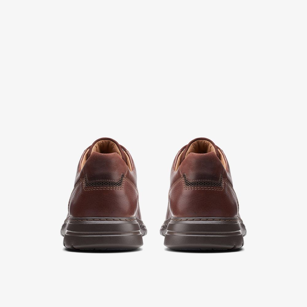 Red Brown Clarks Brawley Pace Men Oxfords | 0134EFPIB