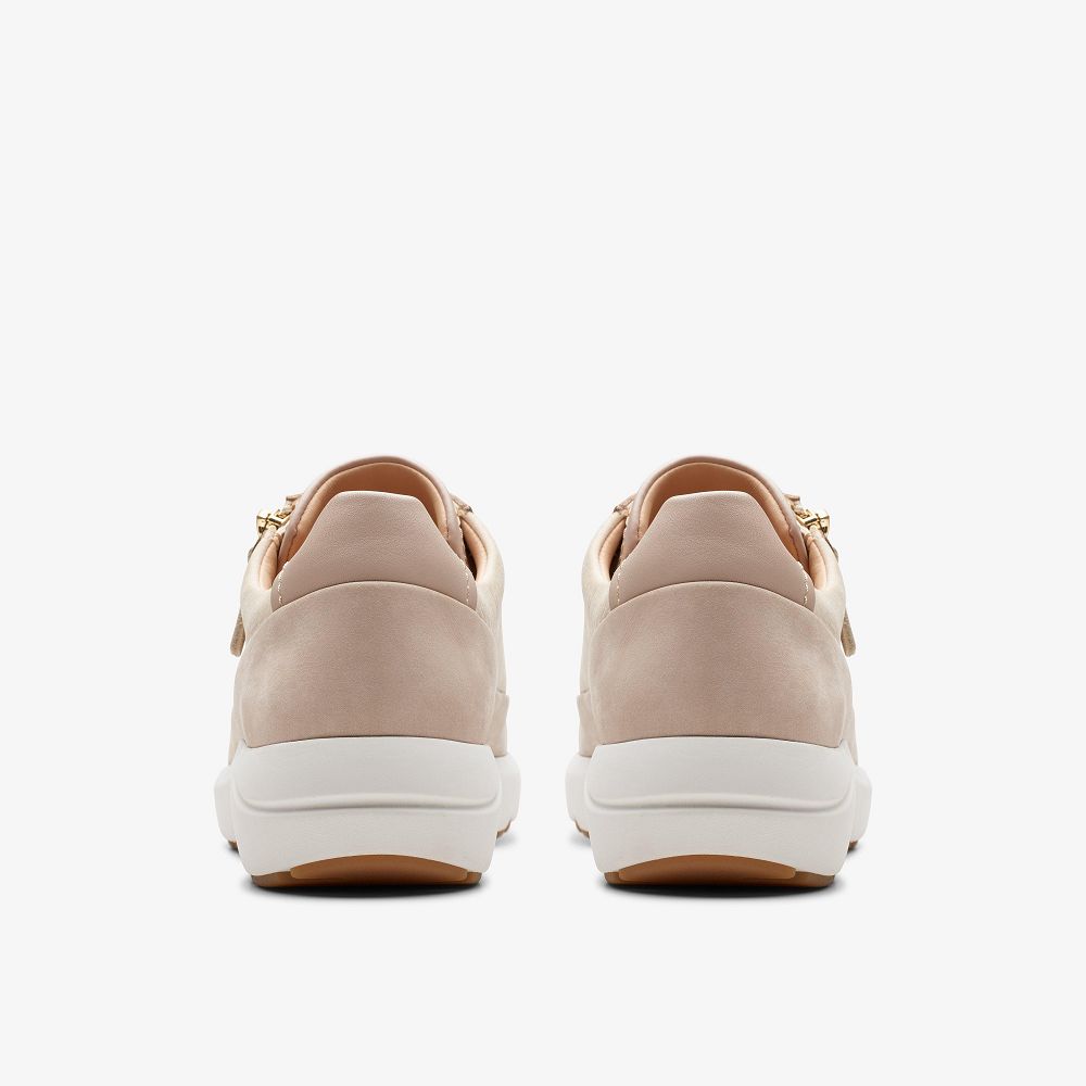 Sand Combination Clarks Tivoli Zip Women Sneakers | 6105CZSFB