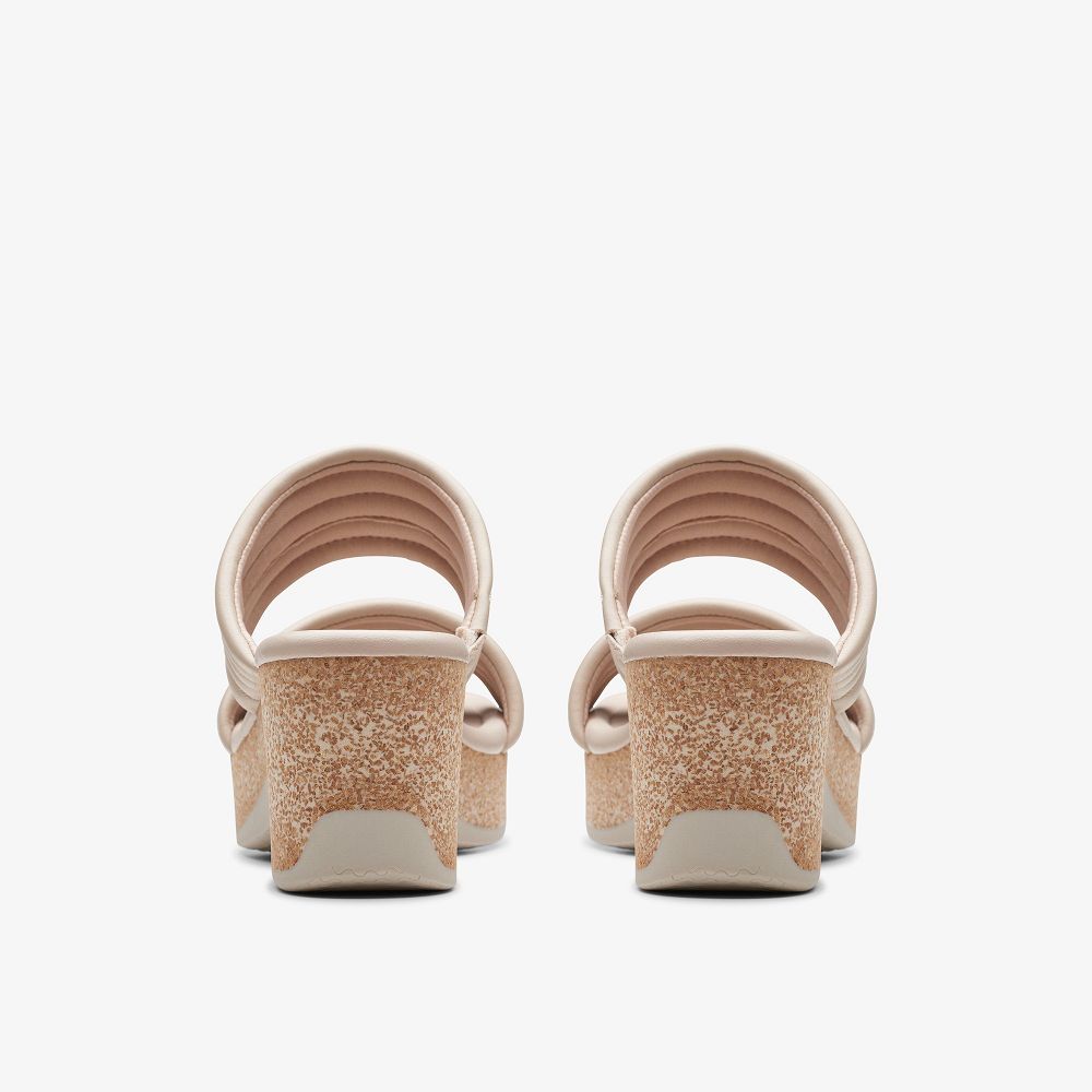 Sand Leather Clarks Chelseah Path Women Sandals | 9142GJUTM