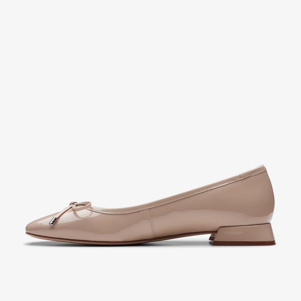 Sand Patent Clarks Ubree 15 Step Women Ballet Flats | 6348BAGWR