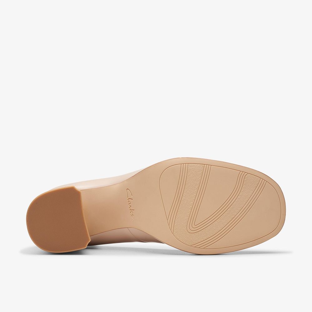 Sand Patent Clarks Zoya 85 Court Women Pumps | 1623BOSKR