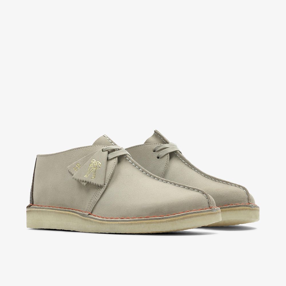 Sand Suede Clarks Desert Trek Men Boots | 4865XZFBS