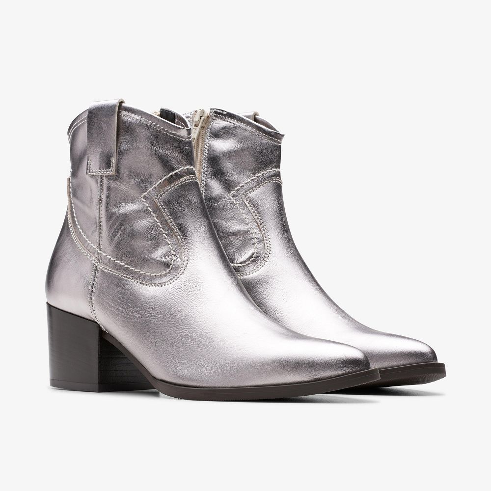 Silver Leather Clarks Elder Rae Women Boots | 9870XCWNB