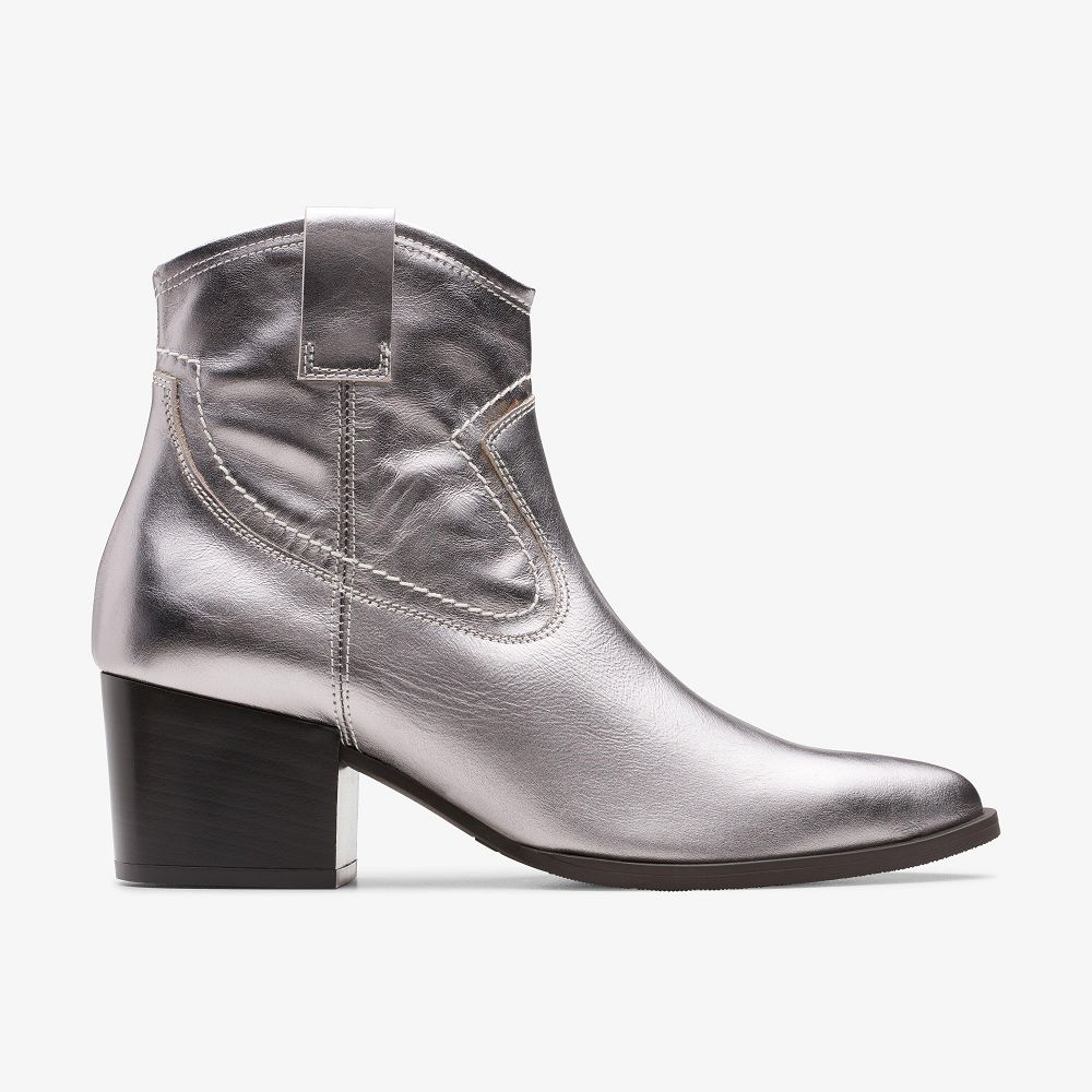 Silver Leather Clarks Elder Rae Women Boots | 9870XCWNB