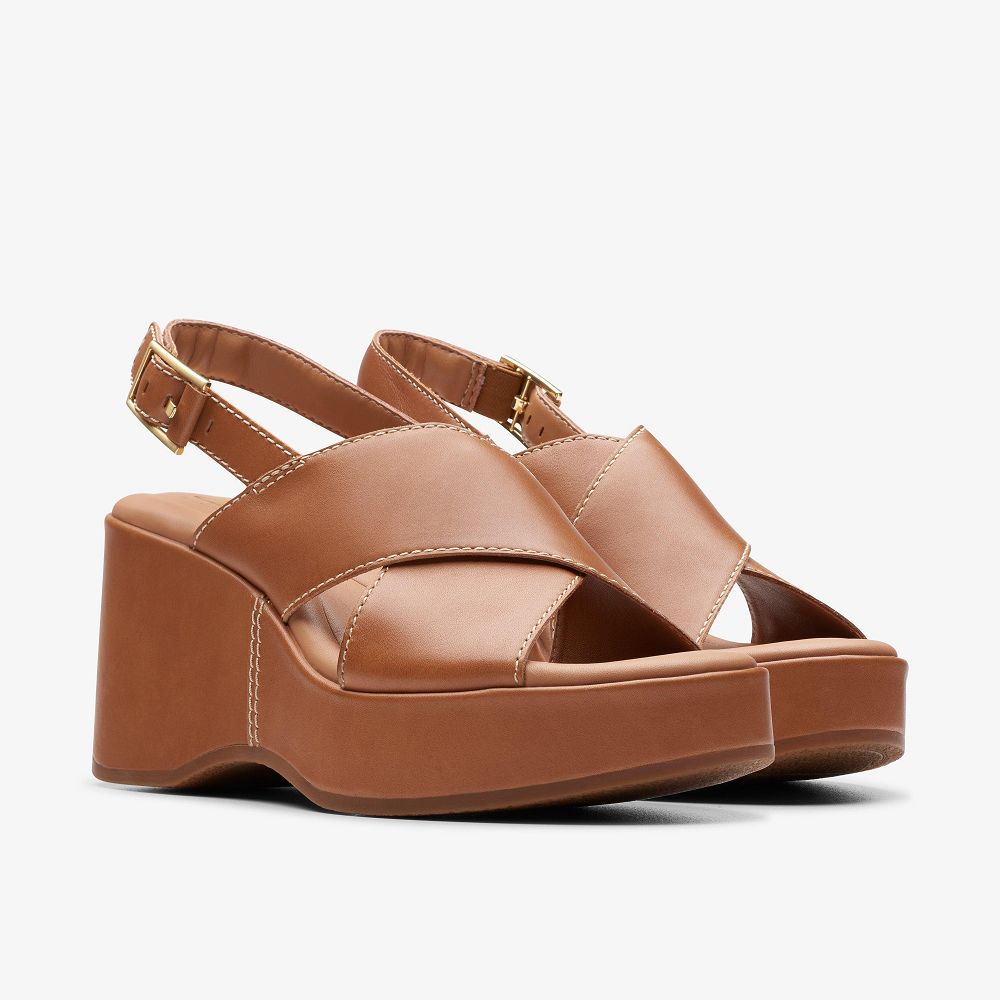 Tan Leather Clarks Manon Wish Women Sandals | 3508BWFHL