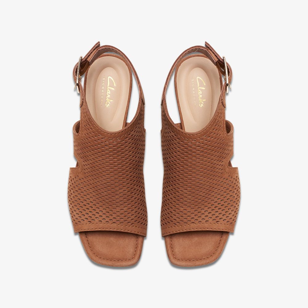 Tan Nubuck Clarks Siara 65 Flow Women Sandals | 0932RPWSF